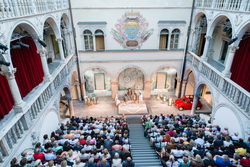 Komödienspiele Porcia Das Ensemble Porcia spielt heuer wieder für Spittaler Seniorinnen und Senioren im Schloss-Innenhof - Foto: Marco Riebler