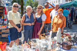 Sommerflohmarkt in der Bahnhofstraße Sommerflohmarkt in der Bahnhofstraße - Foto: Erich Auer